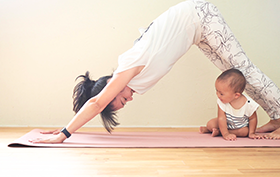 ママヨガ(骨盤調整ヨガ)